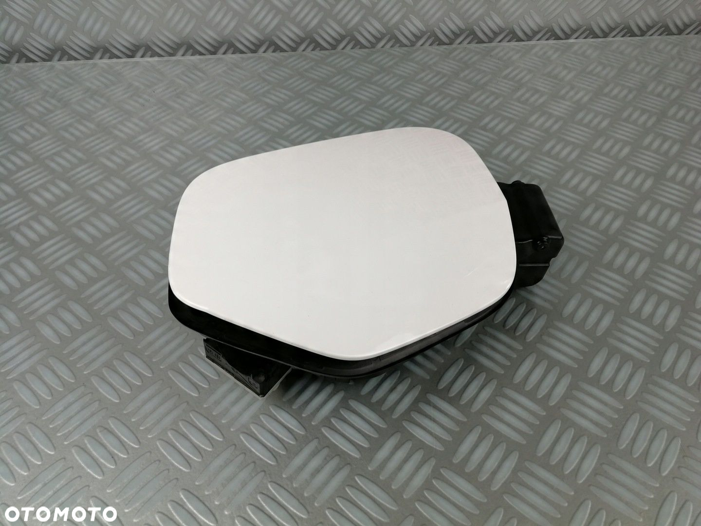 39167574 EWP klapka wlewu paliwa pokrywka korek OPEL CORSA F VI 6 2019- - 3
