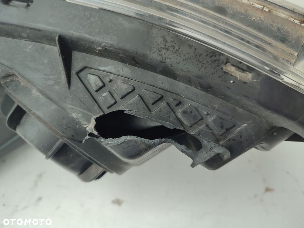 Lampa lewy przód HYUNDAI I10 II EUROPA ORYGINAŁ 76TYS PRZEBIEGU - 6