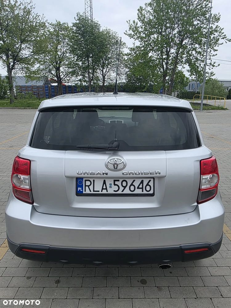 Toyota Urban Cruiser 1.4 D-4D Sol 4x4 - 12