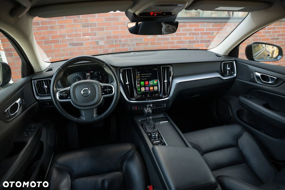 Volvo V60 Cross Country D4 AWD Geartronic Pro - 26