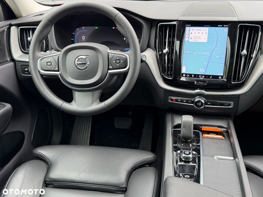 Volvo XC 60 T6 Plug-In Hybrid AWD Inscription - 25