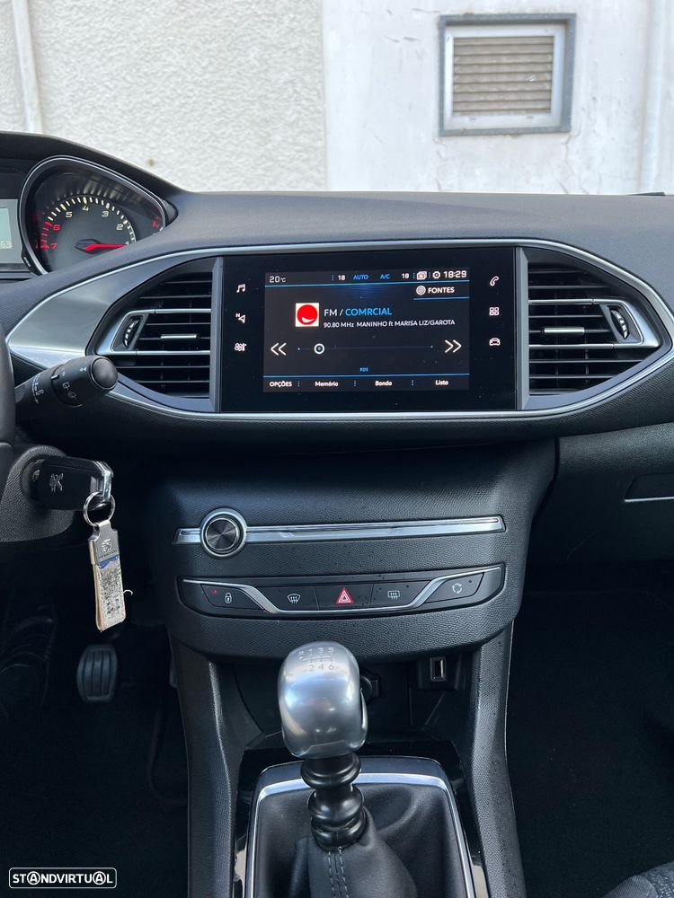Peugeot 308 1.2 PureTech Style - 5