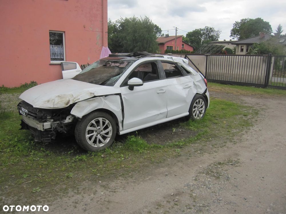 Audi A1 Sportback 1.4 TDI (ultra) S tronic sport - 1