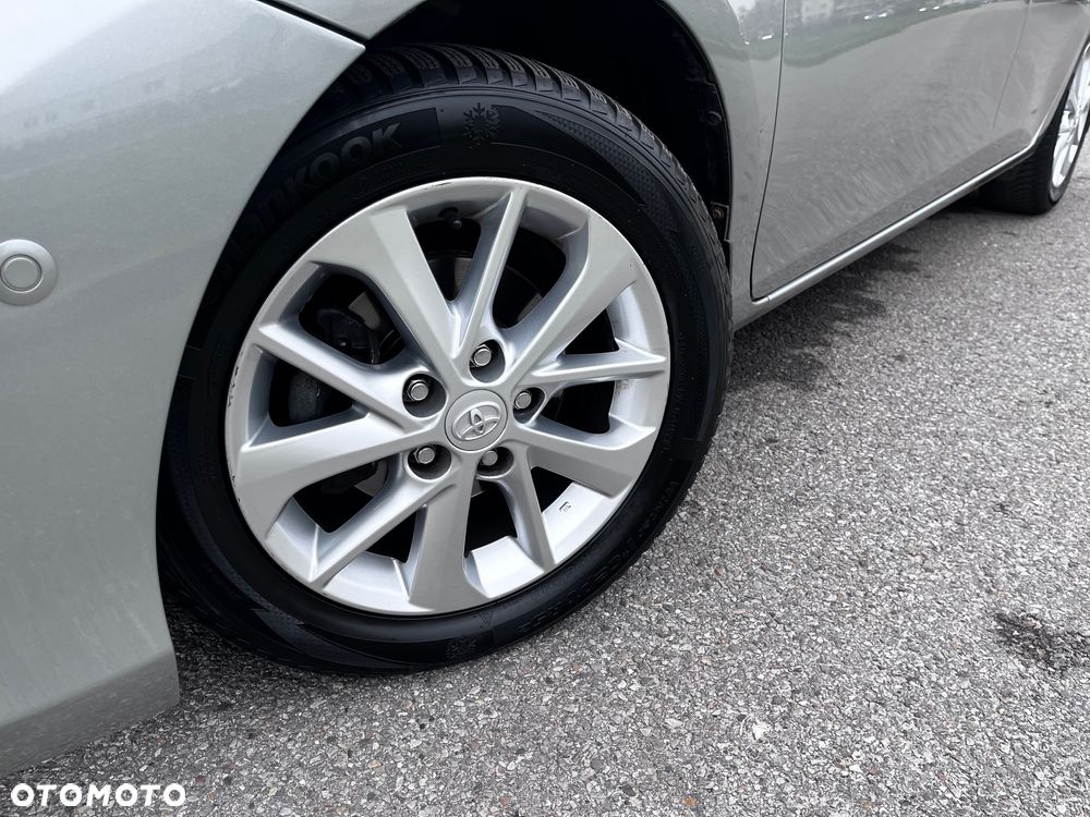 Toyota Auris 1.6 Premium Start - 26