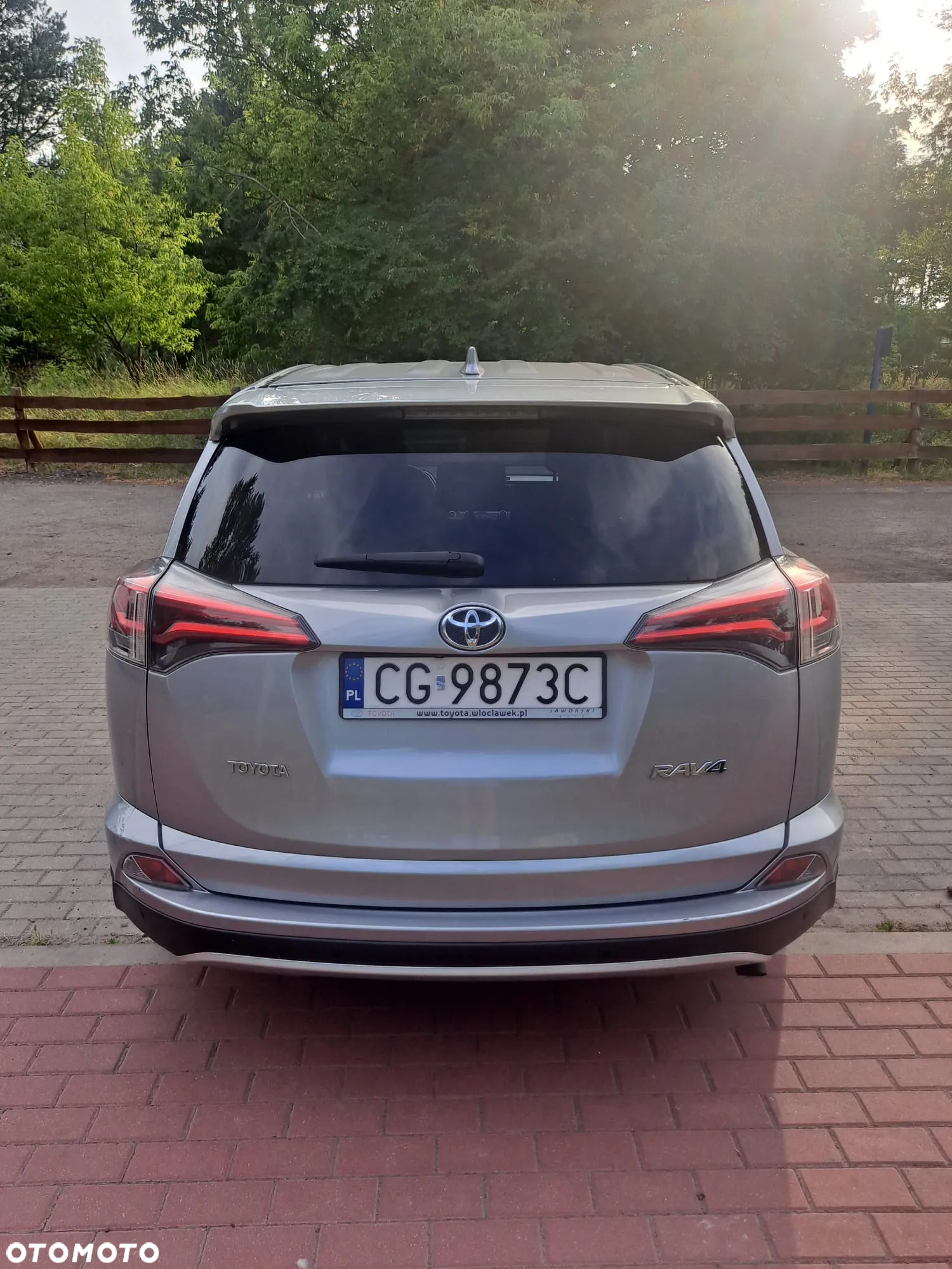 Toyota RAV4 2.0 D-4D Prestige 4x2 - 4