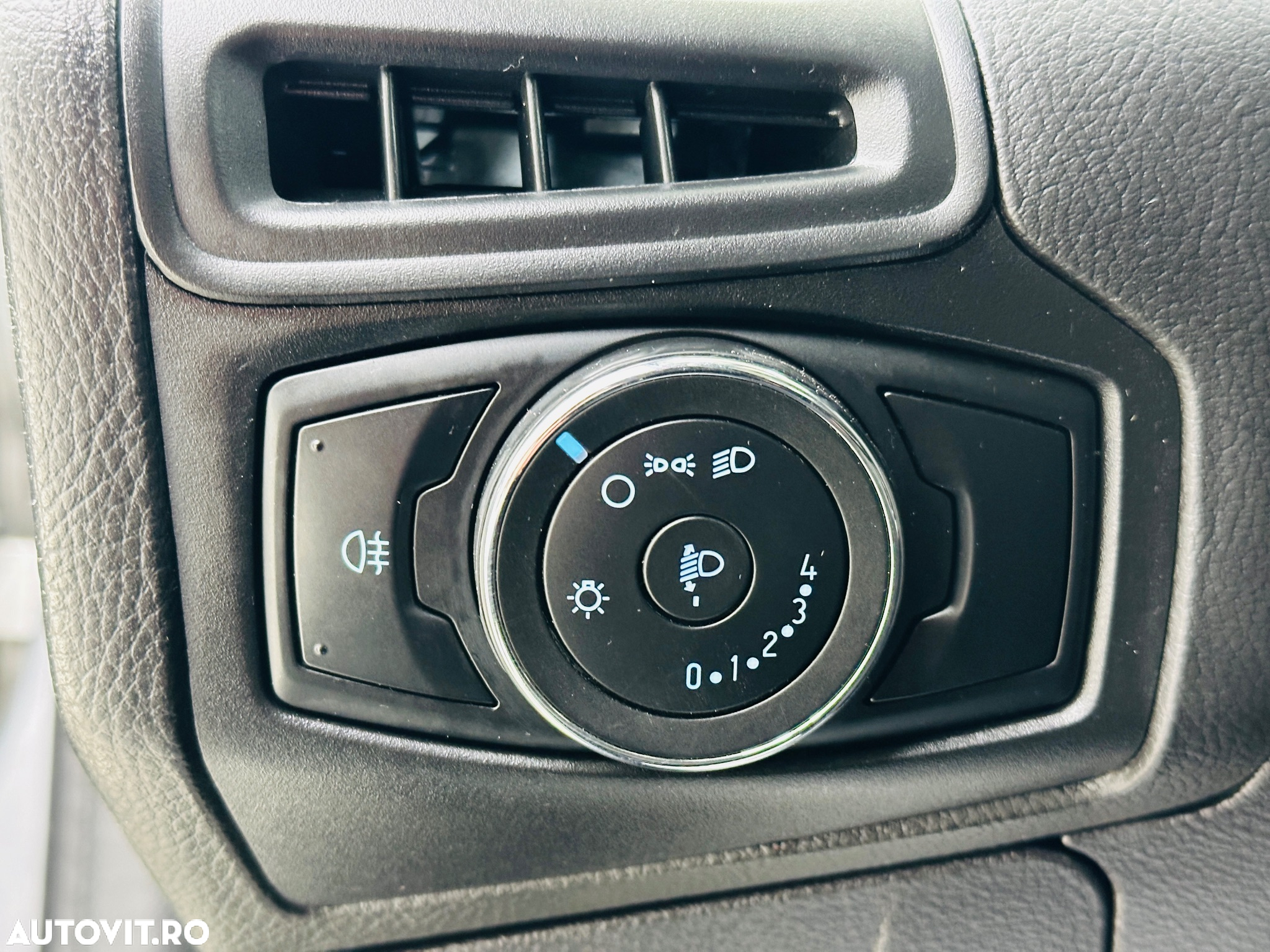 Ford Focus - 24