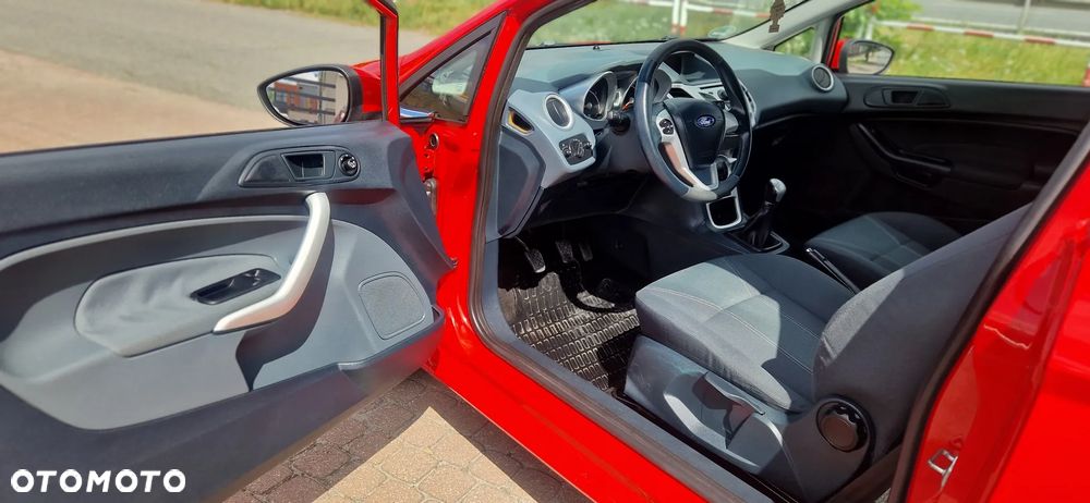 Ford Fiesta 1.25 SYNC Edition - 17