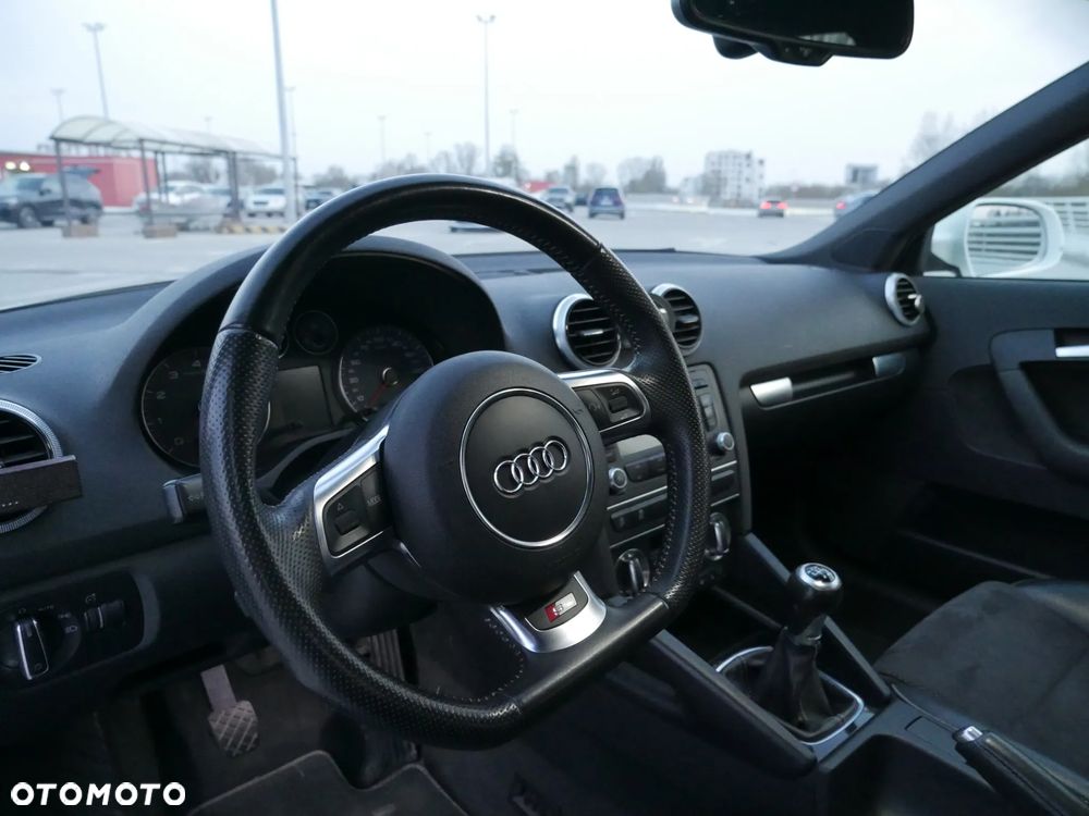 Audi A3 Sportback 1.4 TFSI S line Sportpaket (plus) - 21