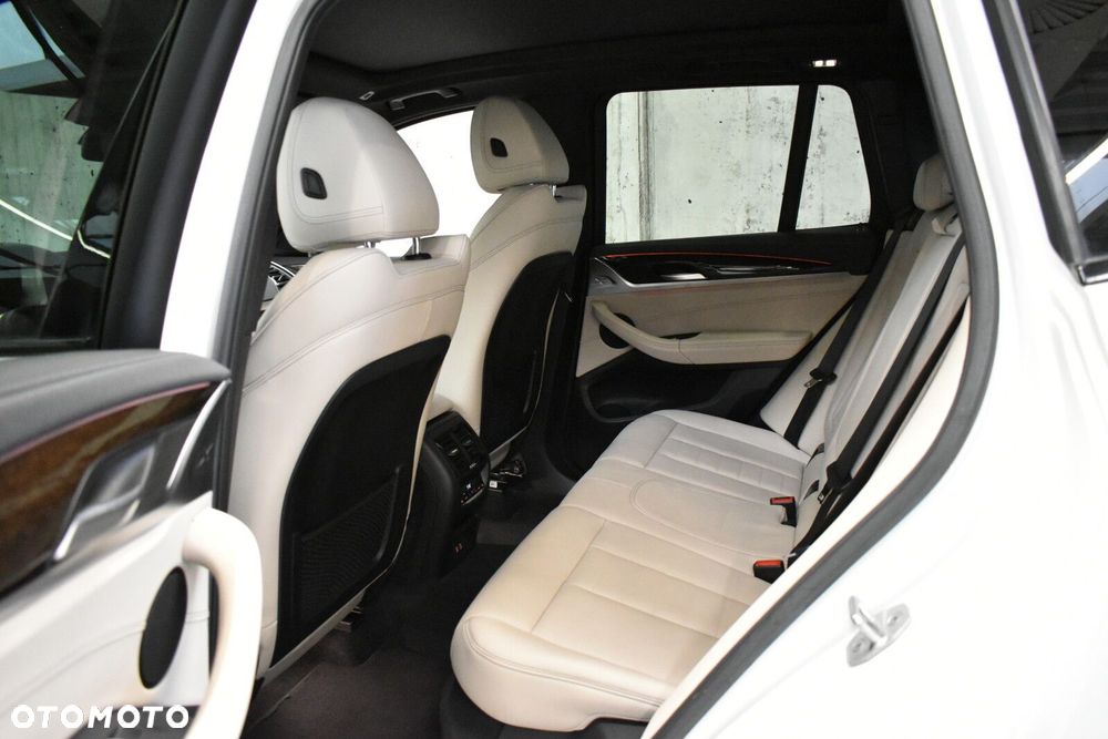 BMW X3 - 24