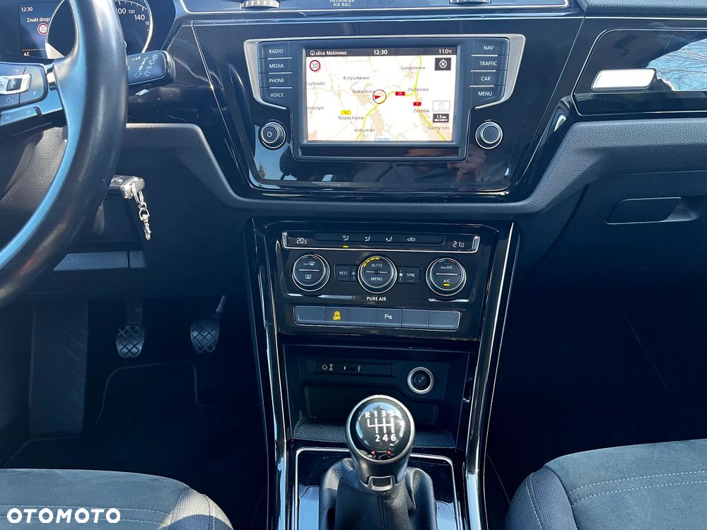 Volkswagen Touran 1.6 TDI SCR BlueMotion Technology Comfortline - 34