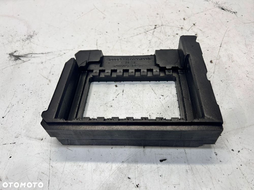 STYROPIAN MODUŁU BT AUDI A6 C6 4F0035733D - 2