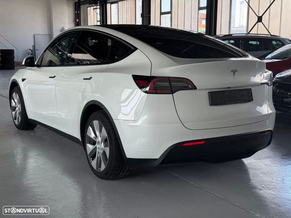 Tesla Model Y Standard - 7