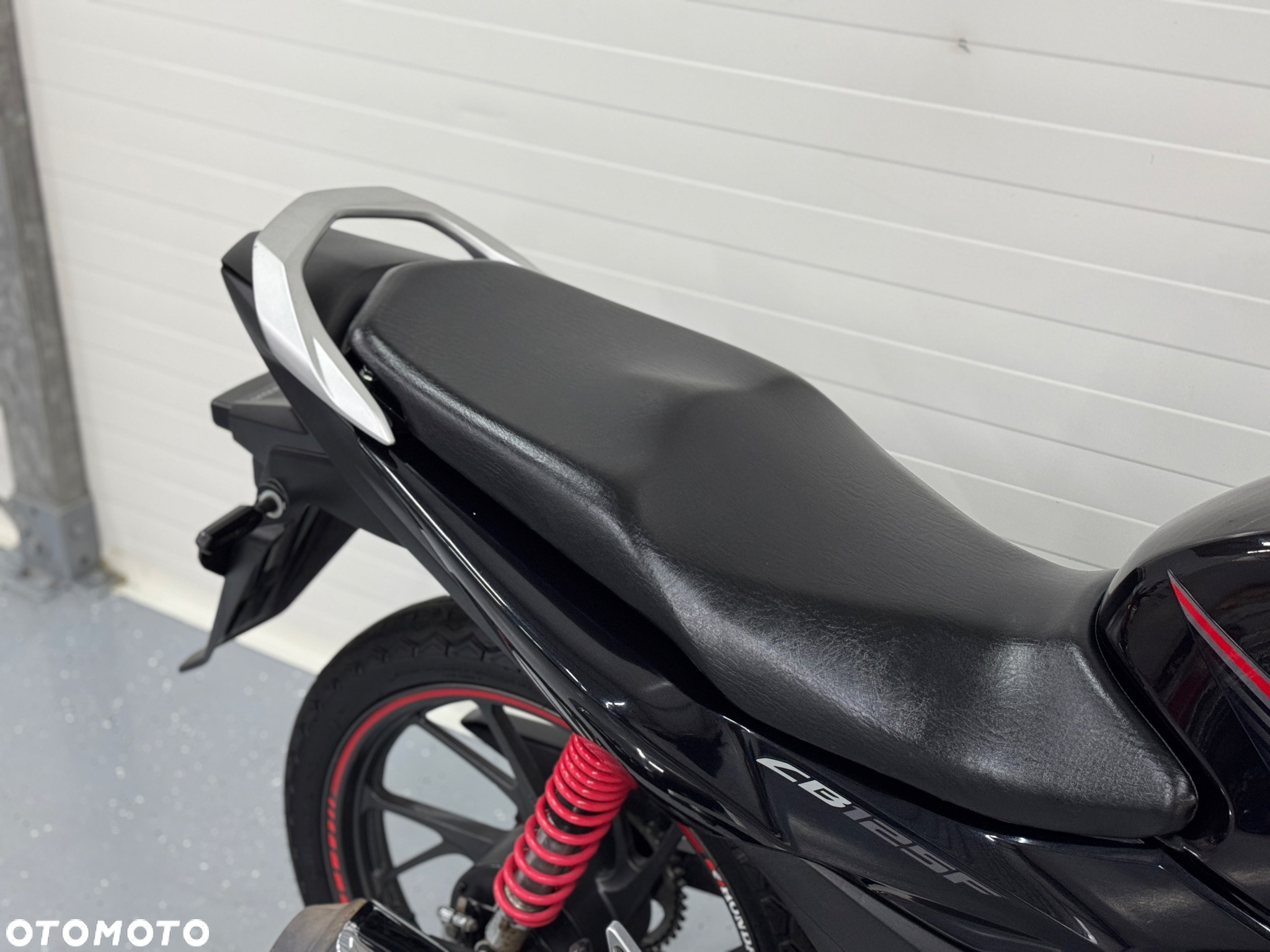 Honda CBF - 4
