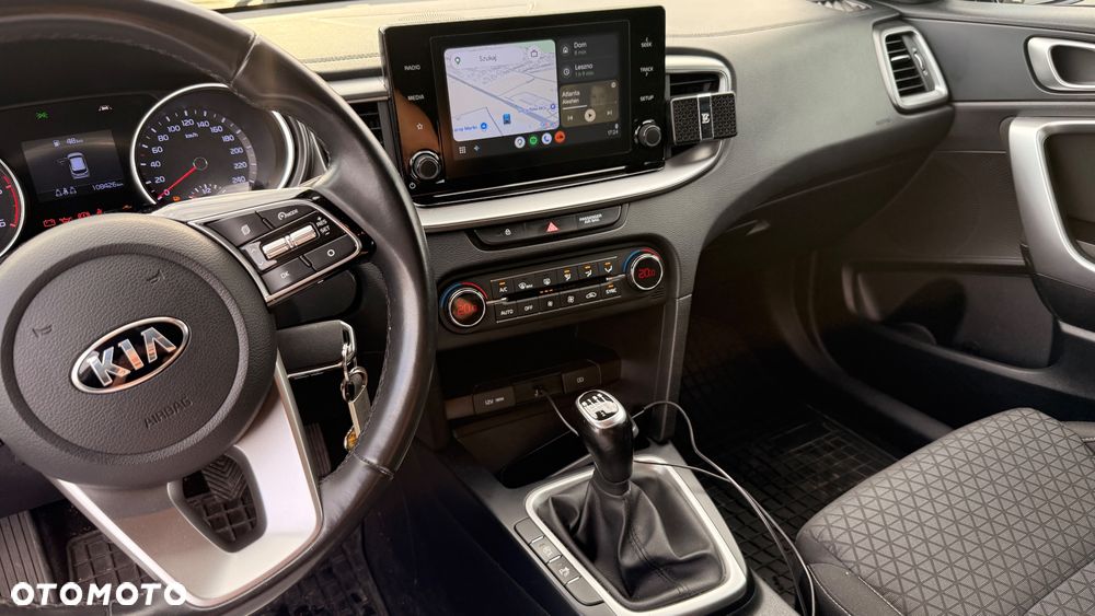 Kia Ceed 1.6 CRDi SCR M - 21