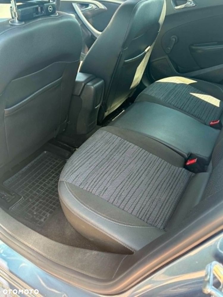 Opel Astra - 10