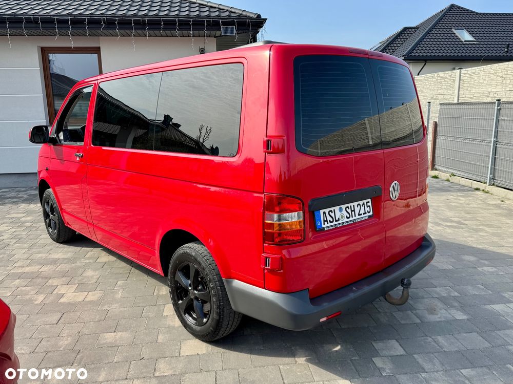 Volkswagen Caravelle - 13
