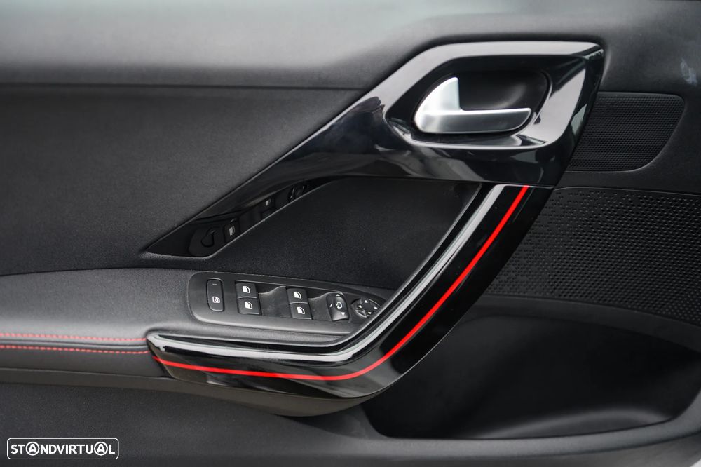 Peugeot 208 1.2 PureTech GT Line - 14