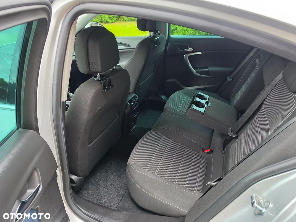 Opel Insignia 1.4 T Cosmo S&S - 10