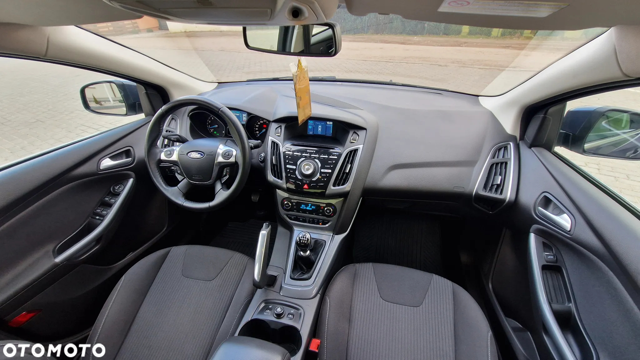 Ford Focus Turnier 1.6 EcoBoost Start-Stopp-System SYNC Edition - 27