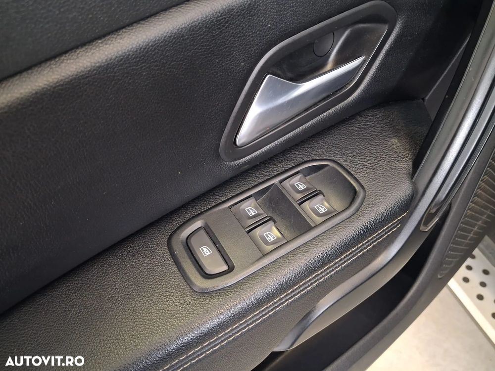 Dacia Duster 1.5 Blue dCi 4WD Prestige - 9