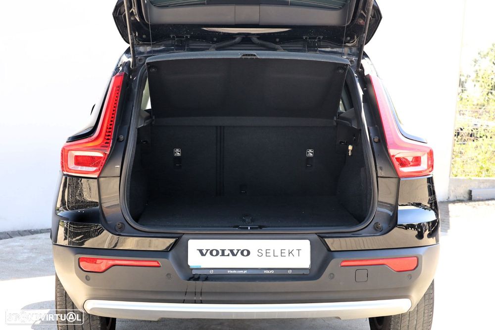 Volvo XC 40 1.5 T2 Momentum Core - 4