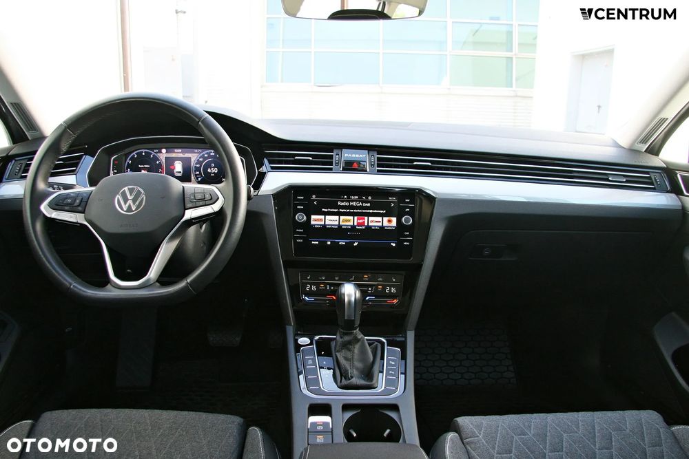 Volkswagen Passat Variant 2.0 TSI Business DSG - 12