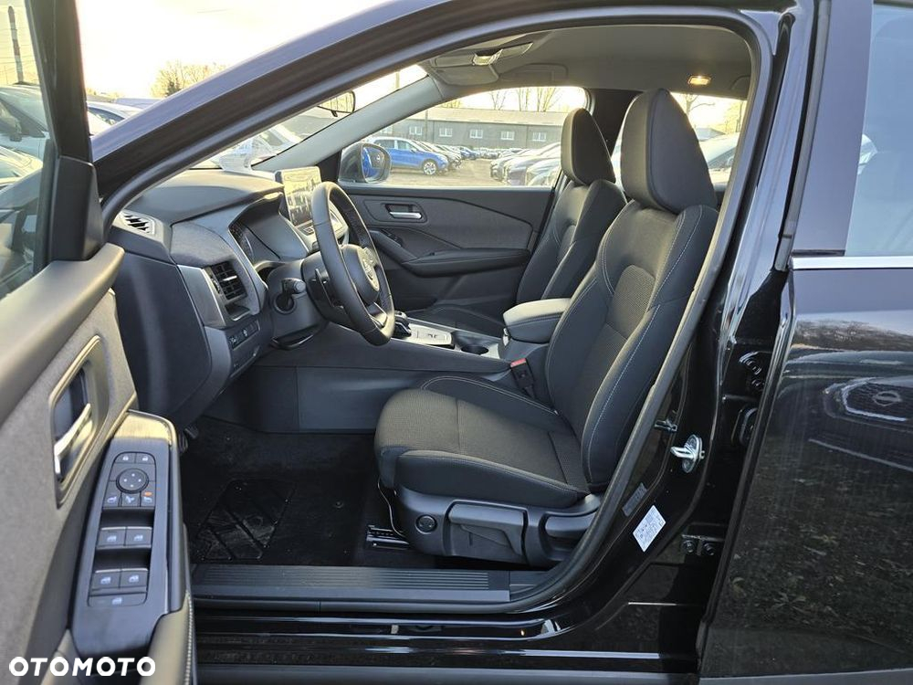 Nissan Qashqai 1.3 DIG-T mHEV Acenta Xtronic - 10