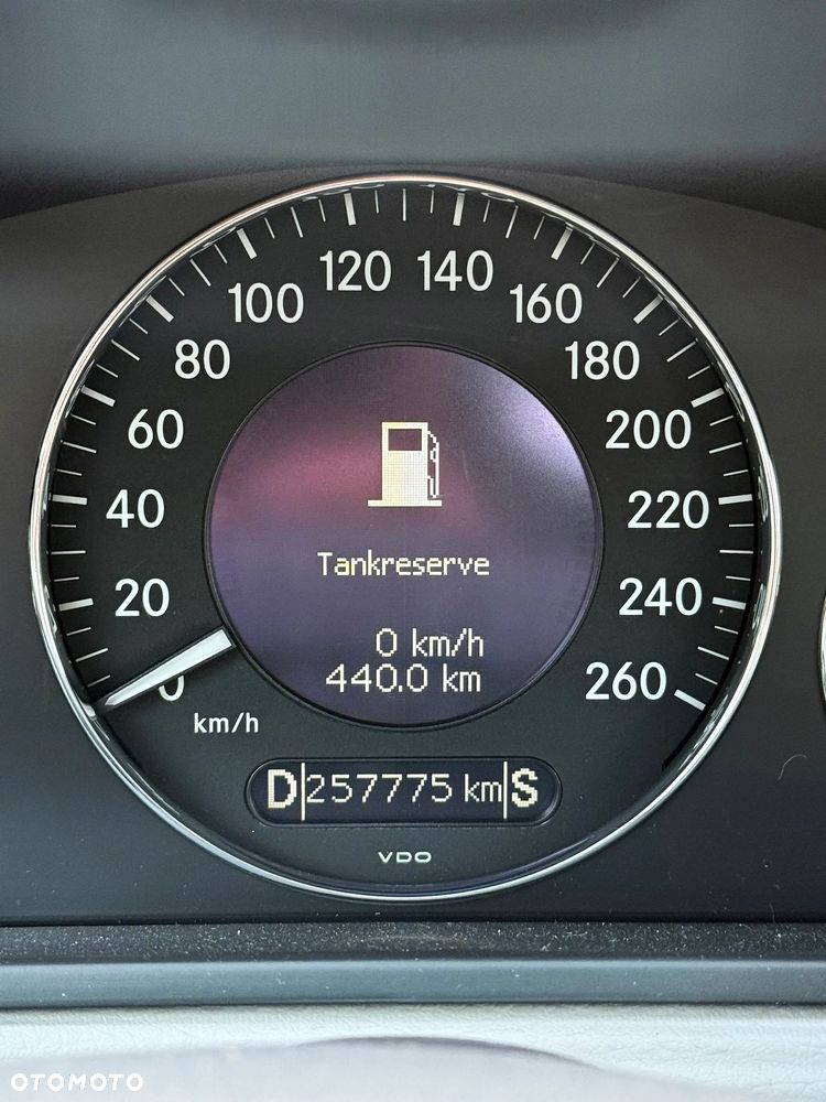 Mercedes-Benz Klasa E 220 CDI Automatik Elegance - 39