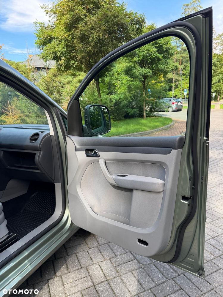 Volkswagen Caddy 1.9 Life Family (7-Si.) - 17