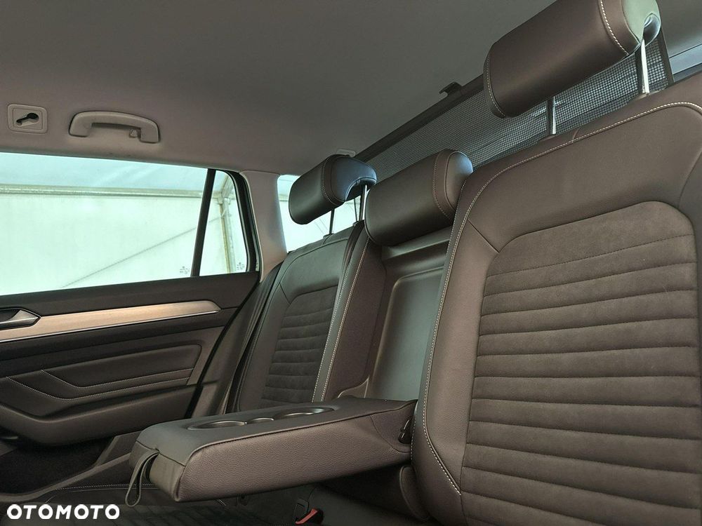 Volkswagen Passat - 18