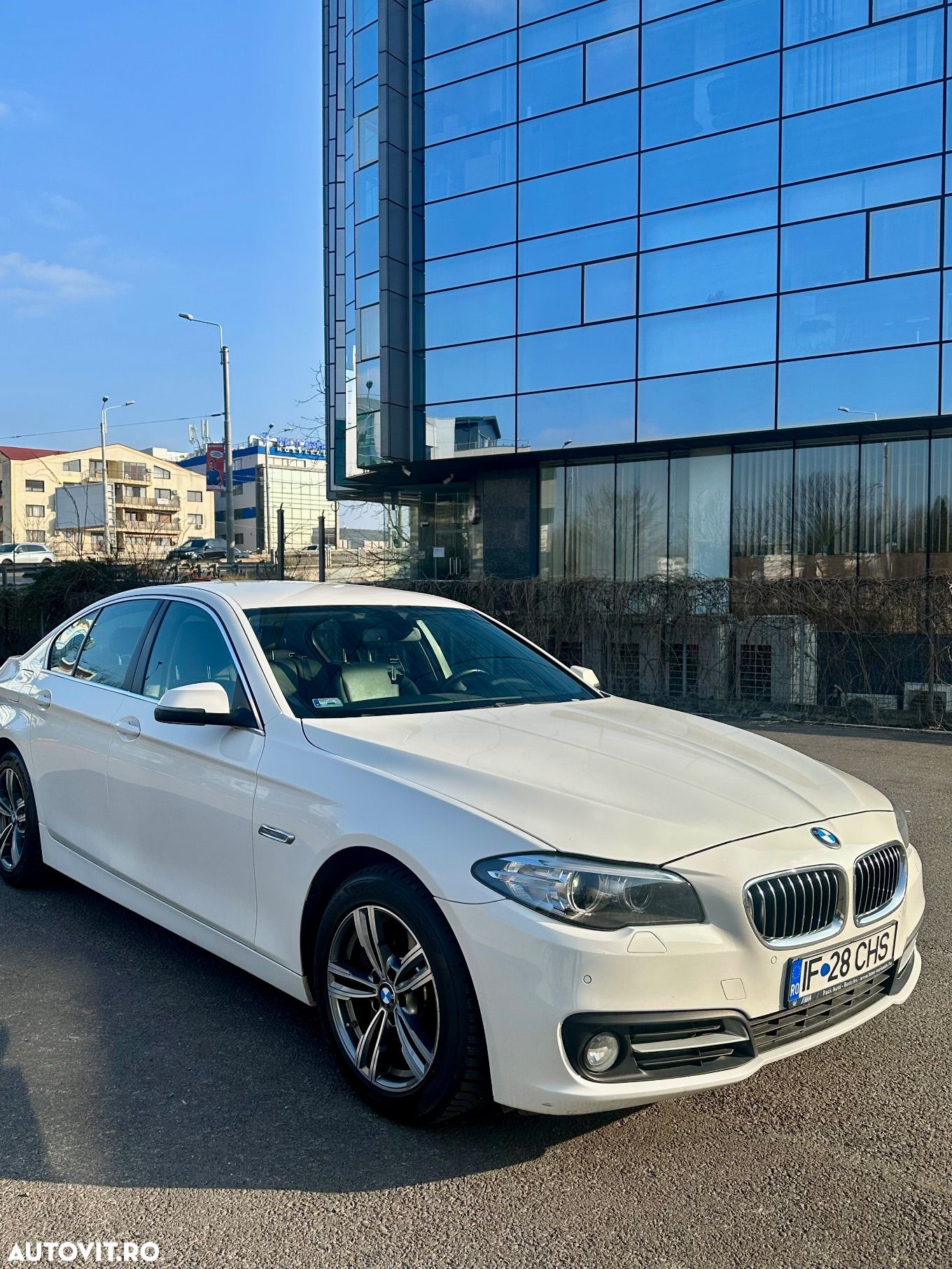 BMW Seria 5 525d xDrive AT - 1