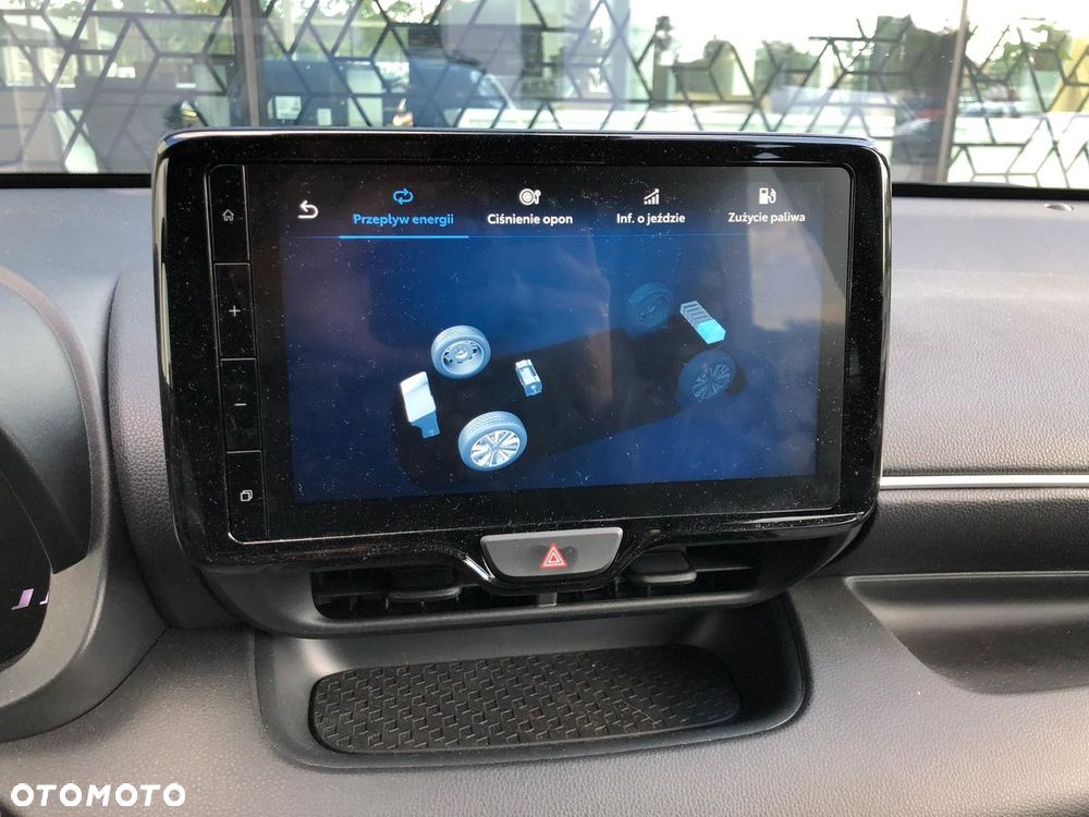 Toyota Yaris Hybrid 1.5 Style - 17