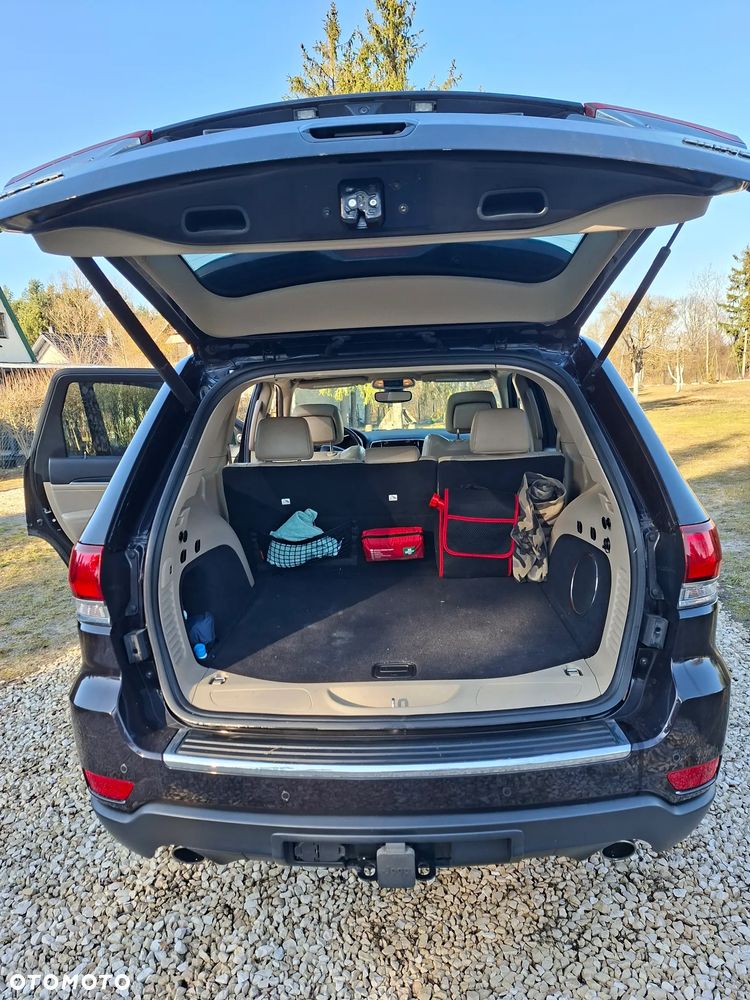 Jeep Grand Cherokee - 17