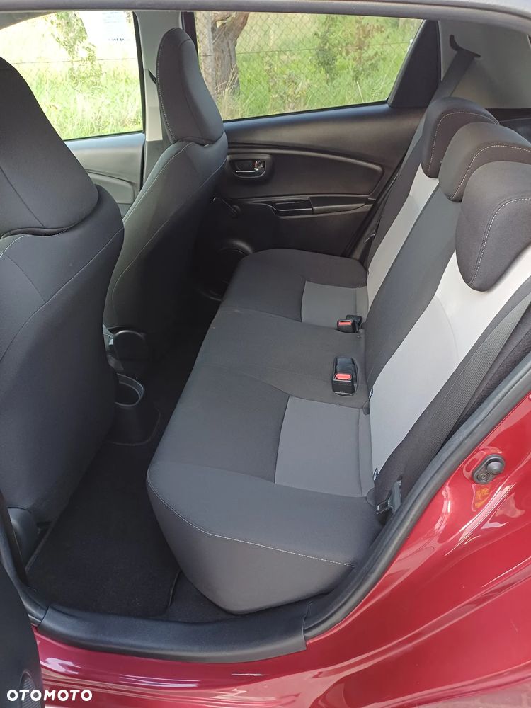 Toyota Yaris 1.5 Premium - 10