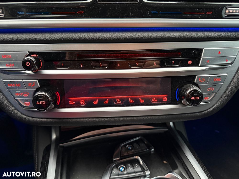 BMW Seria 7 730Ld xDrive - 40