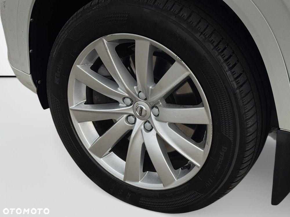 Volvo XC 90 B5 D AWD Momentum 7os - 28