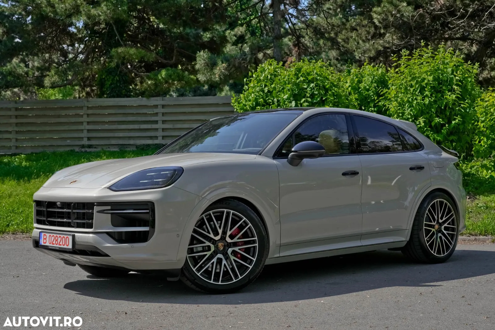 Porsche Cayenne Coupe - 2