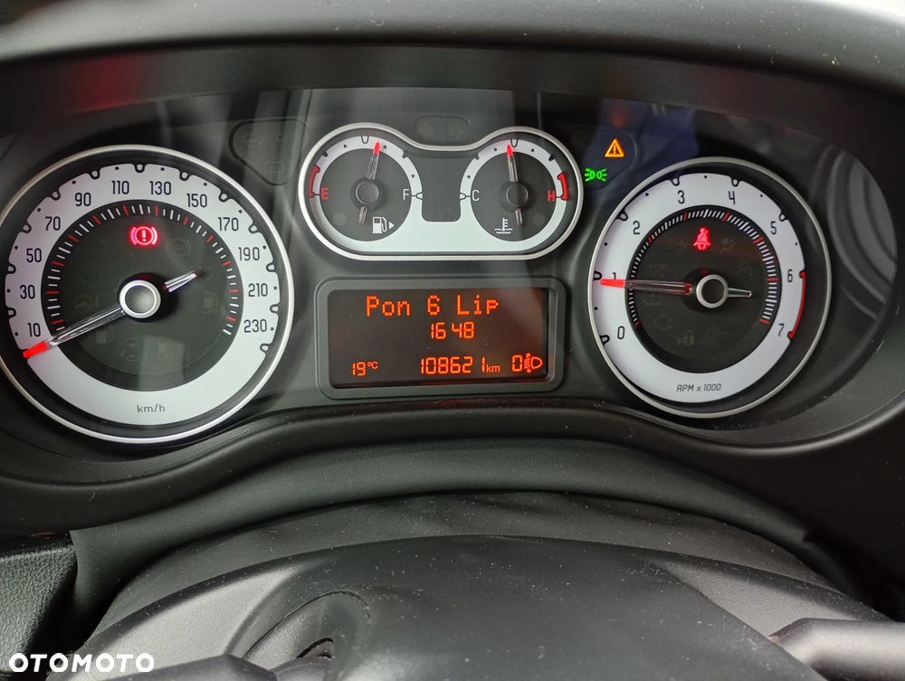 Fiat 500L 1.4 16V T-Jet Trekking - 8