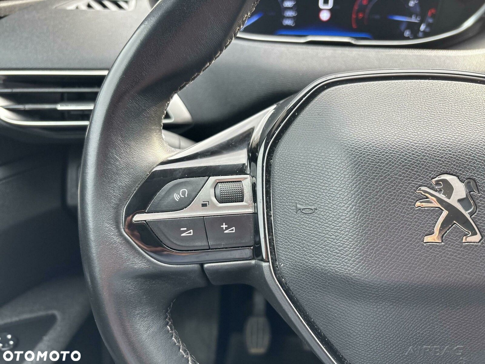 Peugeot 5008 1.2 PureTech Active S&S - 17