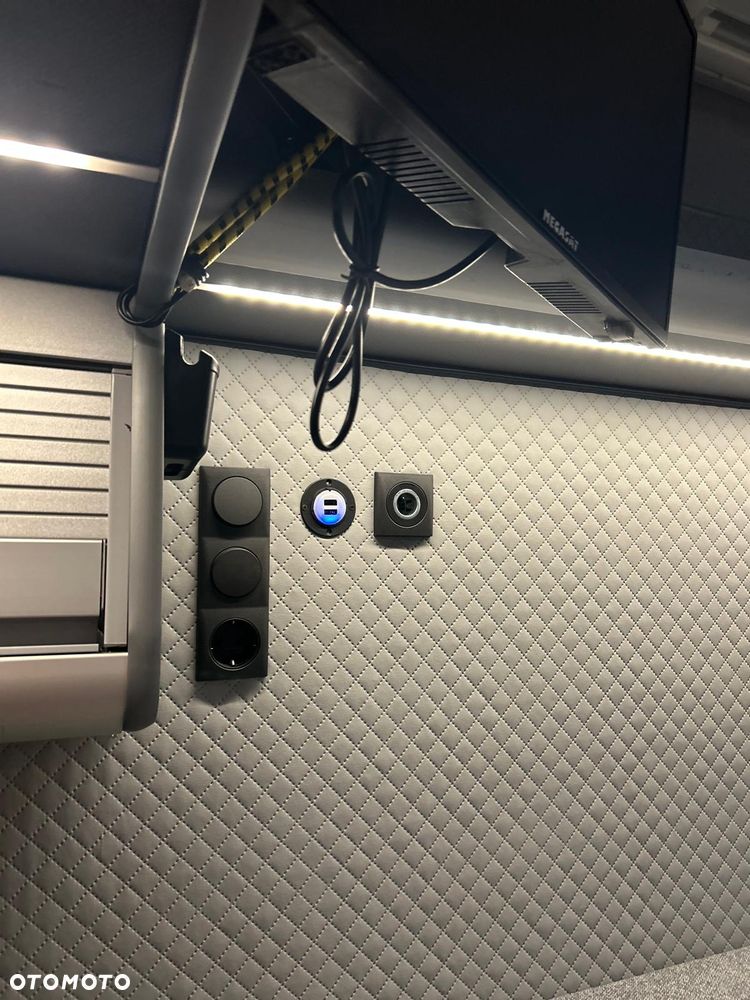 Volkswagen CRAFTER - 27