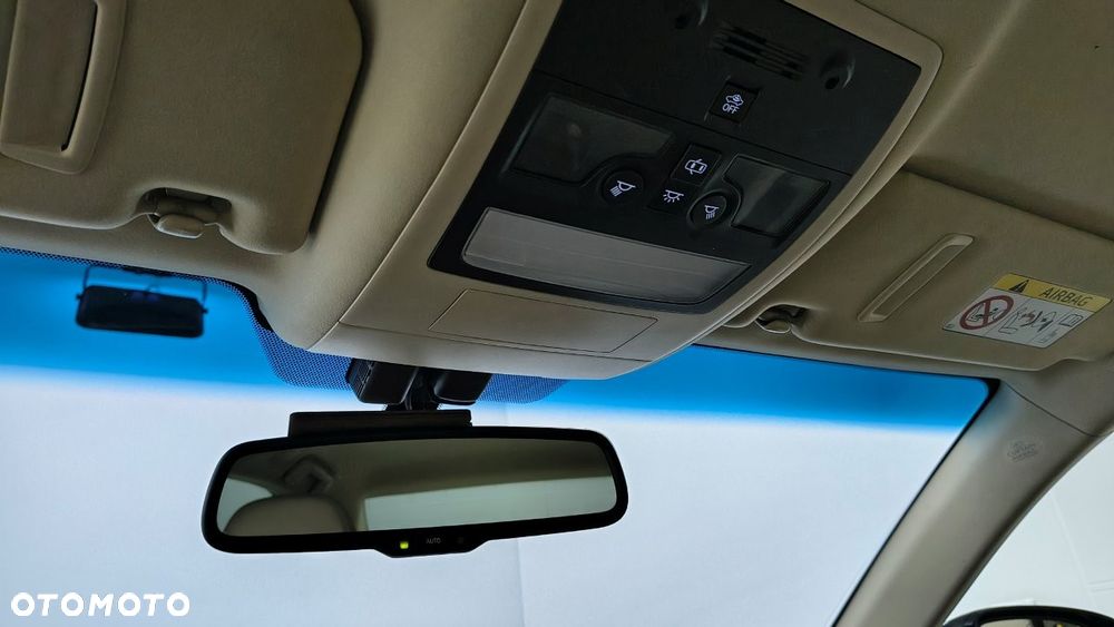 Lexus GS 450h - 11