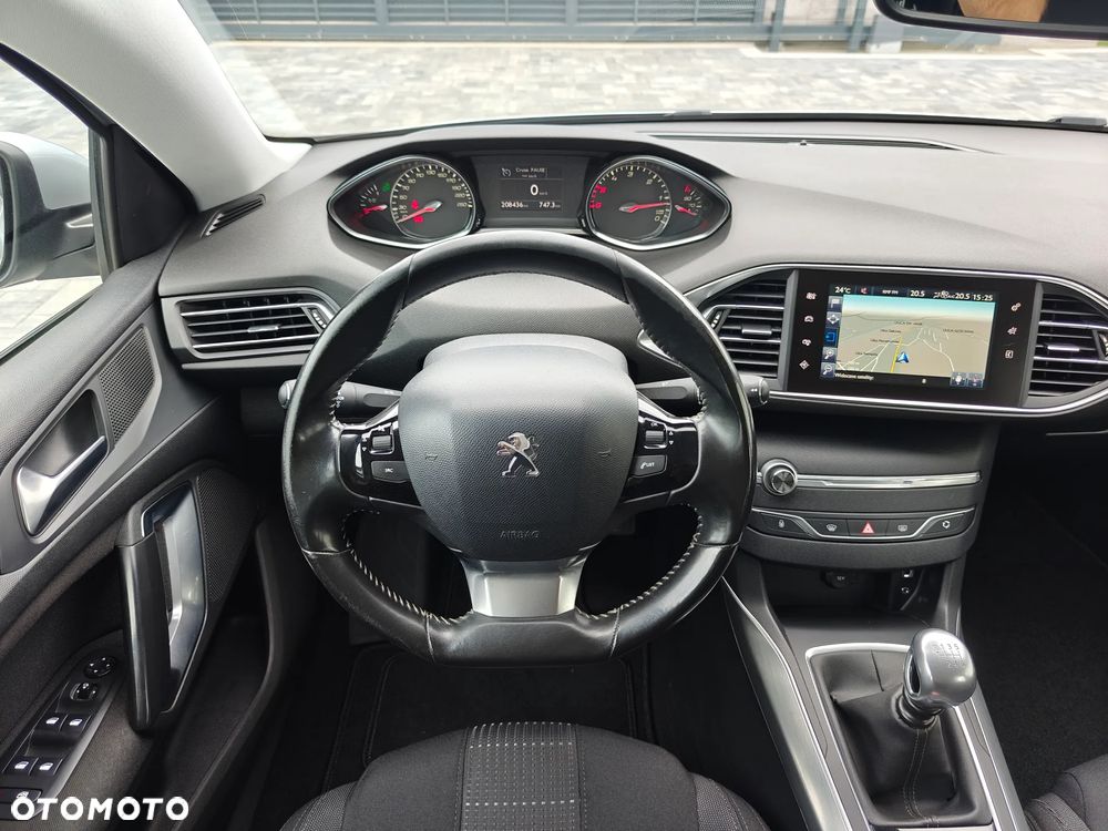 Peugeot 308 1.6 BlueHDi Allure S&S - 9