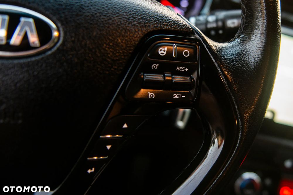 Kia Ceed 1.6 GDI DCT Vision - 27