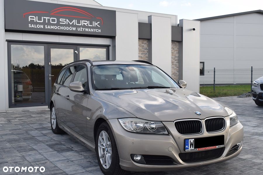 BMW Seria 3 318d DPF Edition Sport - 20
