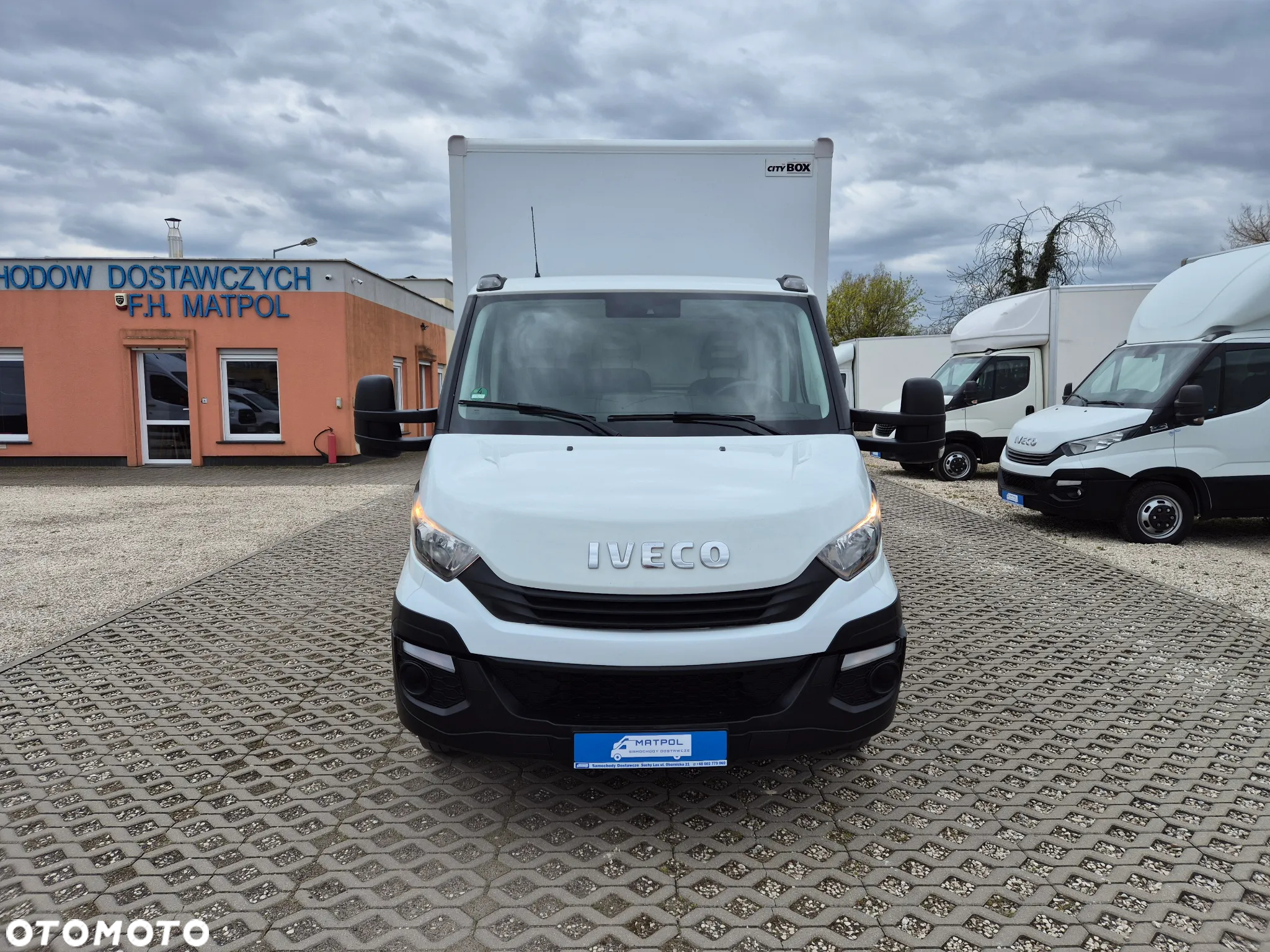 Iveco Daily 35C14, kontener, winda 750KG, bliźniaki - 2