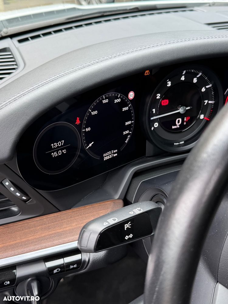 Porsche 911 Carrera 4S PDK - 6
