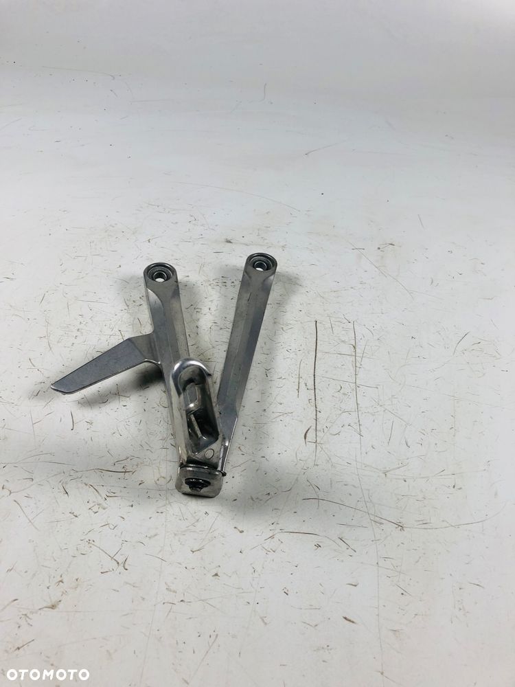 Honda CBR 600 RR PC37 05-06 prawy tył - 5