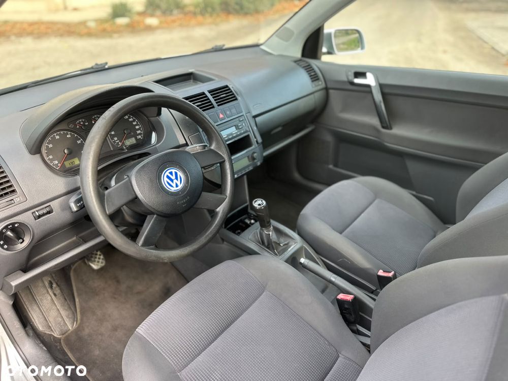 Volkswagen Polo - 7