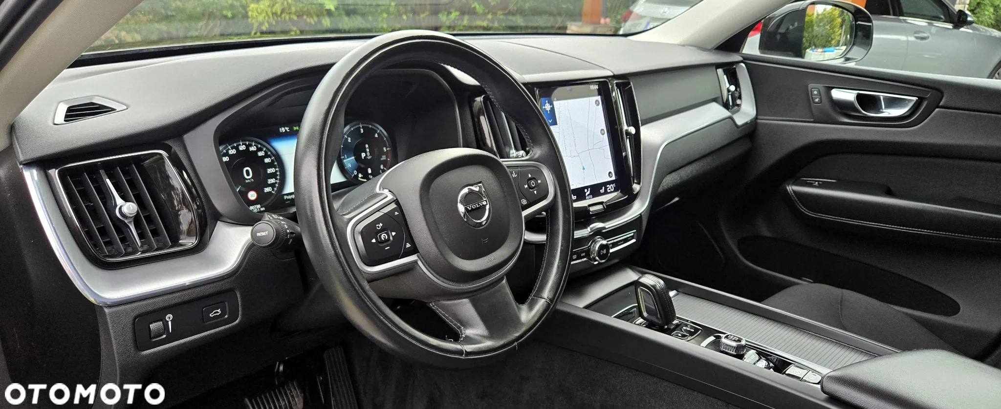 Volvo XC 60 B4 D Geartronic Momentum Pro - 20