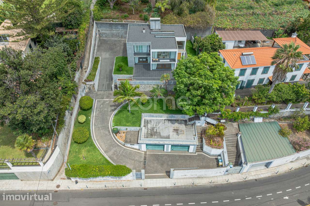 Moradia T3+1 com Vista sobre a Baía do Funchal - Grande imagem: 5/55